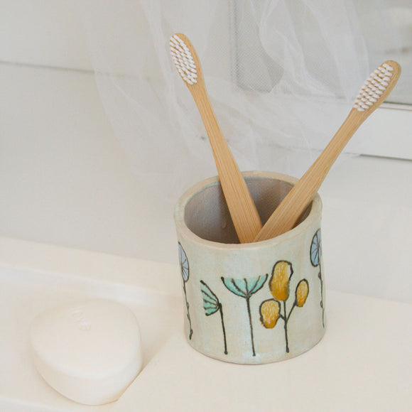 Retro Ceramic Toothbrush Pot
